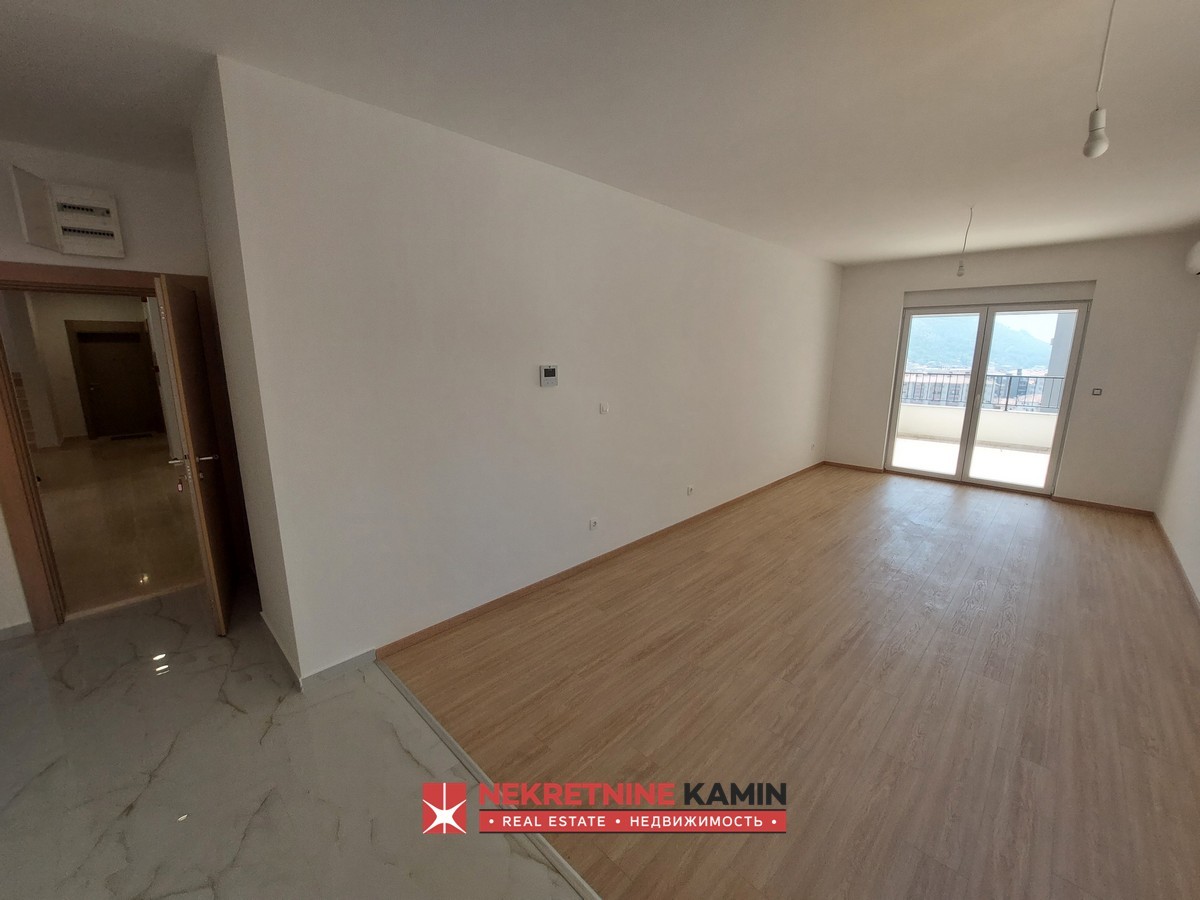 One-Bedroom Apartment in a New Building with Lift, Dubovica, Budva